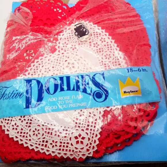 Red + White Lace 6 inch Heart Paper Doilies Royal Lace -30 Count Made In USA - Picture 9 of 9